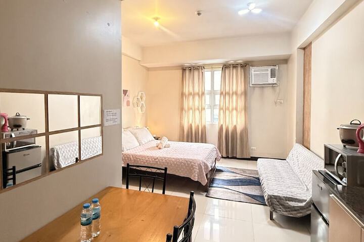 Room 27 of 73