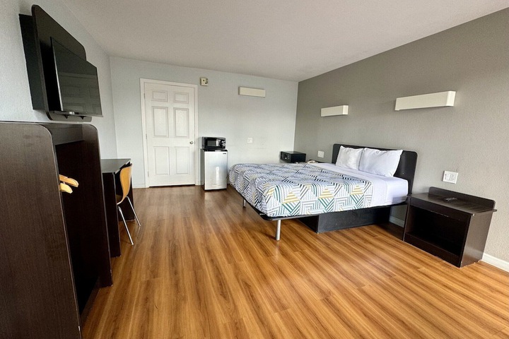 Room 14 of 52