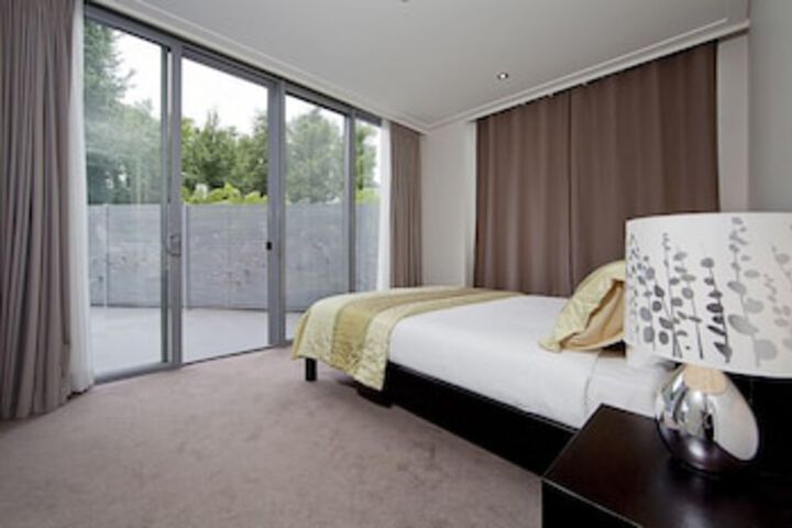 Room 28 of 255