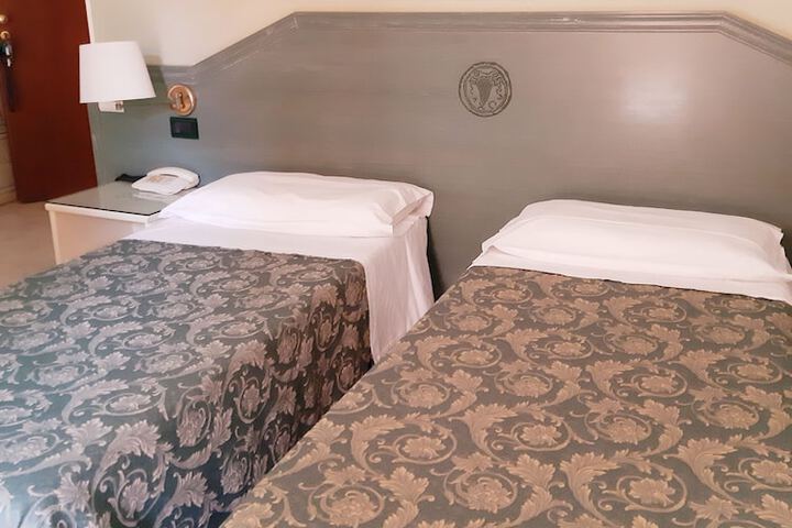 Room 12 of 67