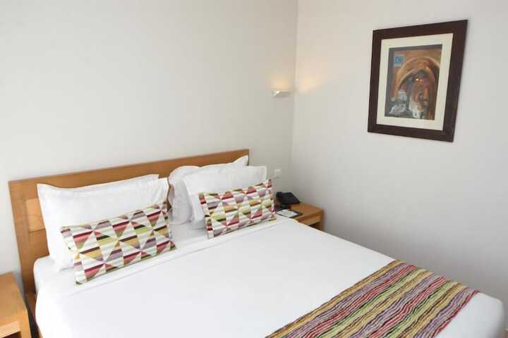 Room 20 of 60