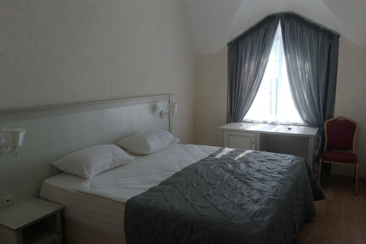 Room 10 of 47