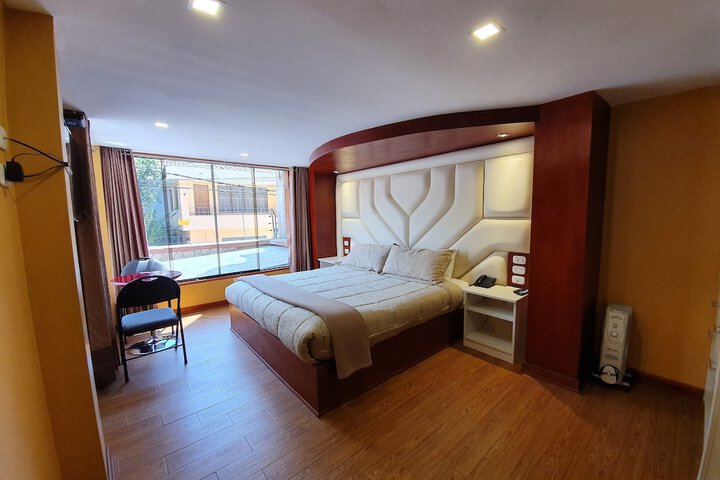 Room 42 of 83