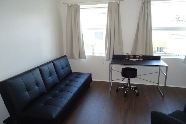 Room 3 of 63