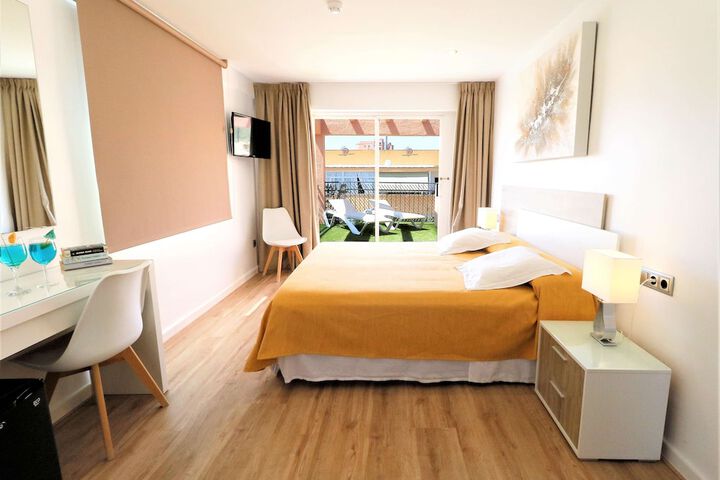 Room 32 of 86