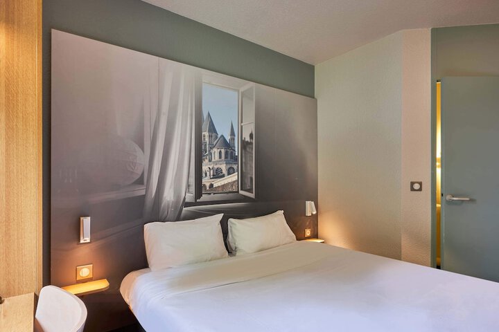Room 7 of 23
