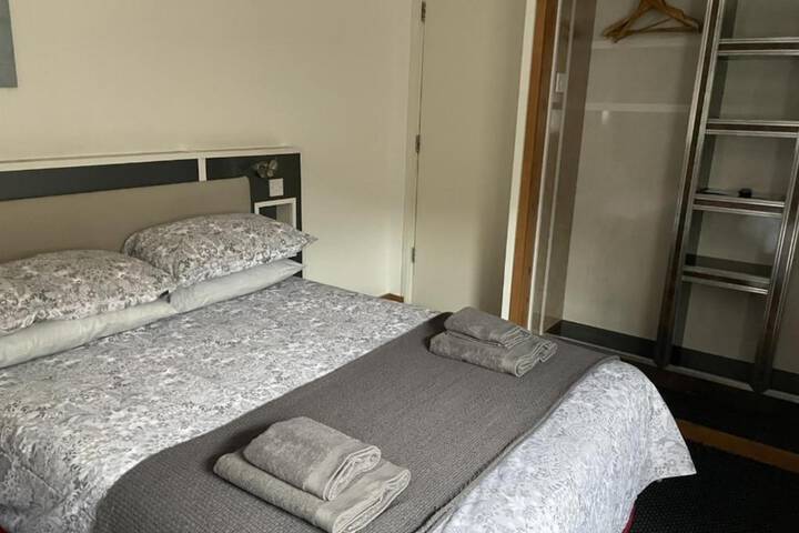 Room 27 of 58