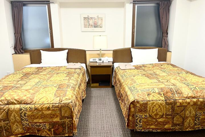 Room 21 of 33
