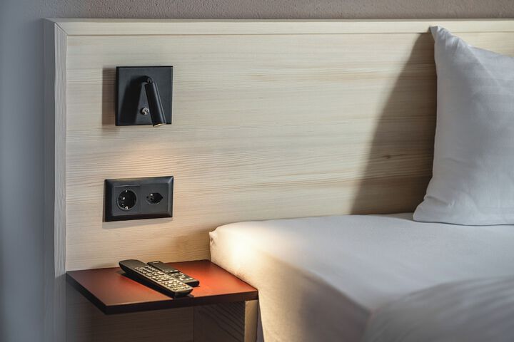 Room 10 of 25