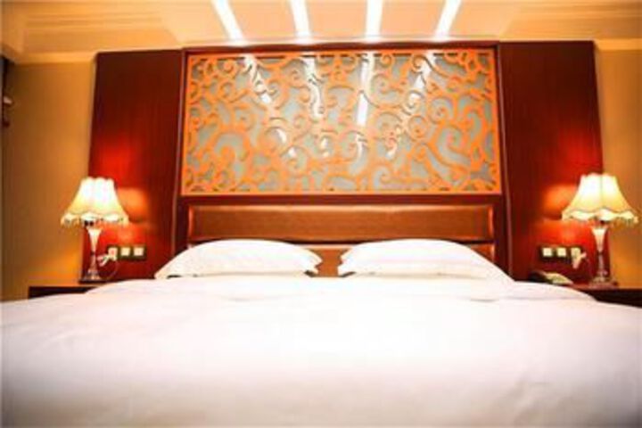 Room 5 of 20