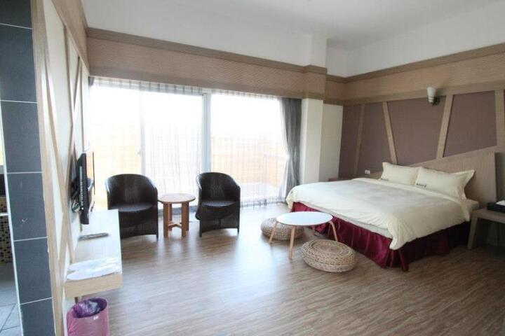 Room 3 of 6