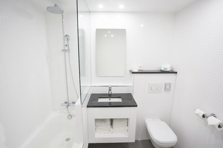 Bath Interior