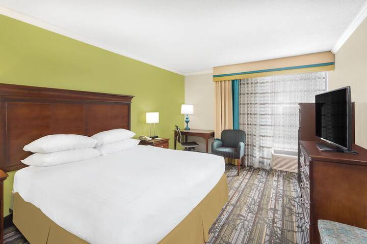 Room 8 of 26