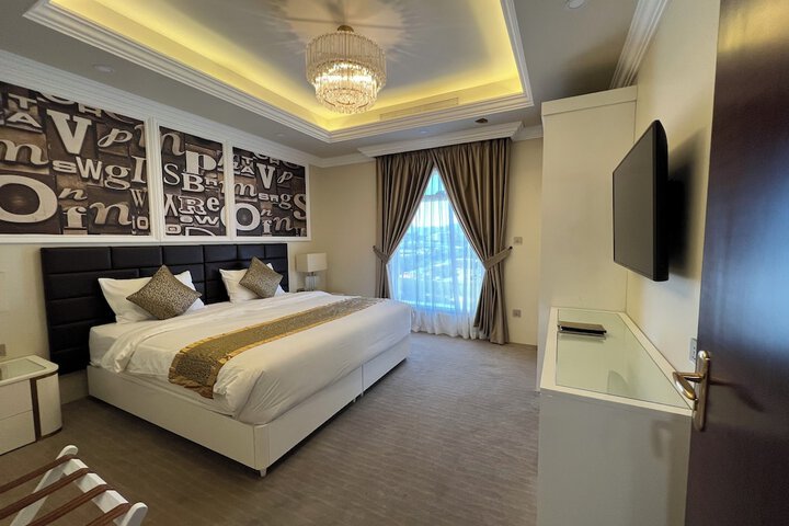 Room 36 of 104