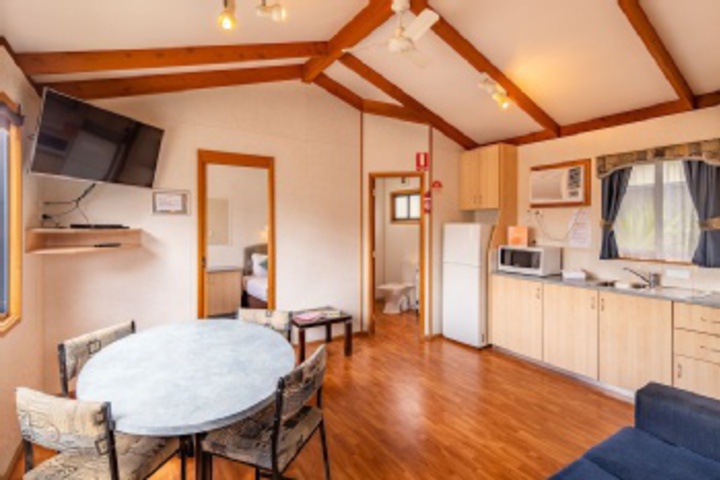 Room 453 of 611