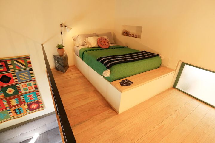 Room 2 of 48