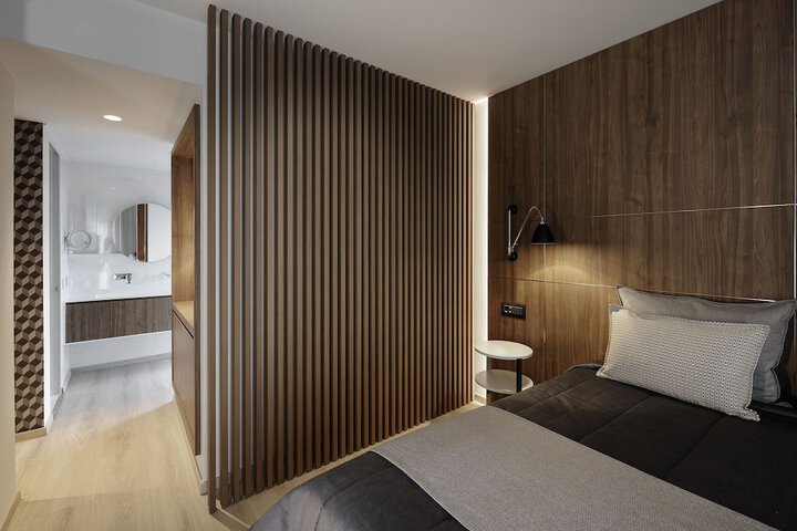 Room 21 of 52