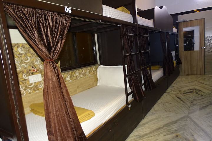 Room 6 of 21