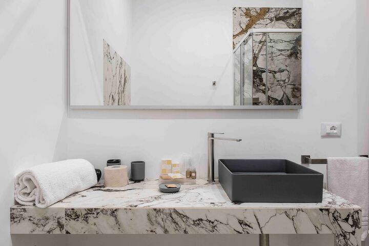 Room 186 of 212