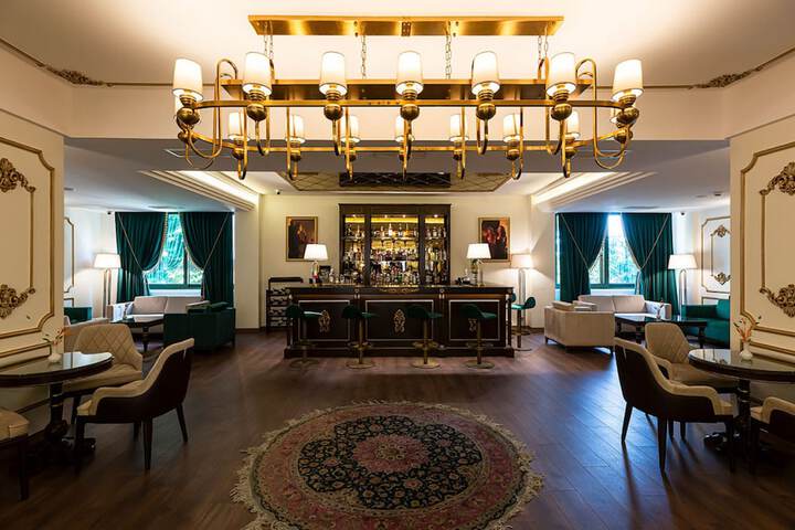Hotel Lobby