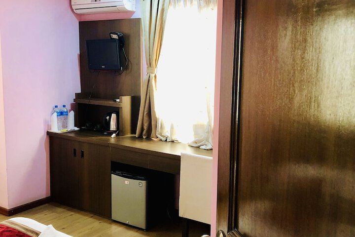 Room 21 of 44