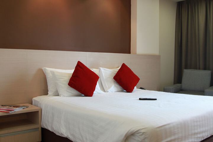 Room 5 of 47