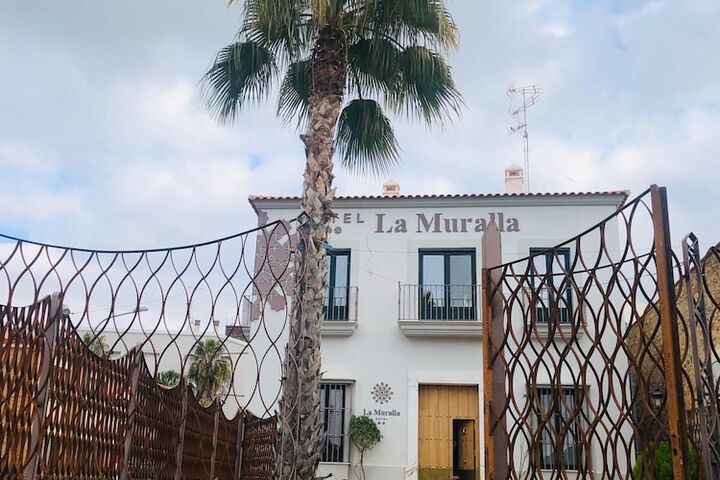 Photo of Hotel La Muralla