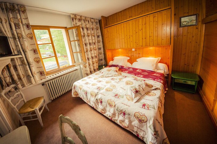 Room 13 of 71