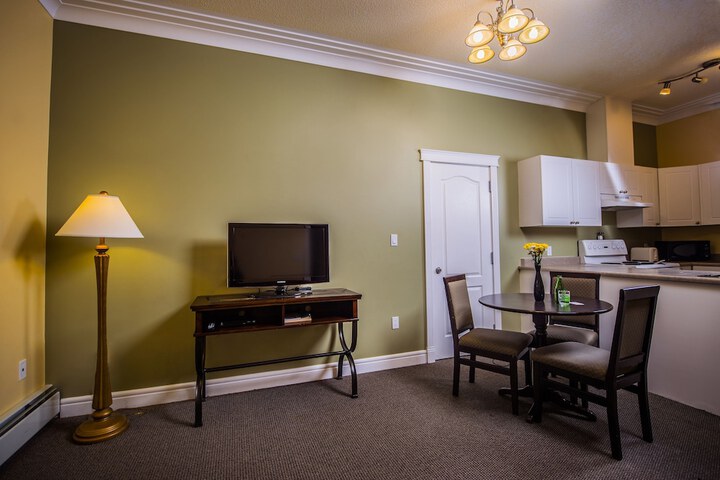 Room 16 of 27