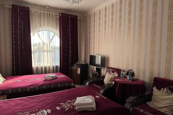 Room 10 of 48