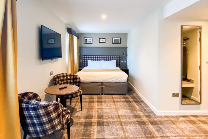 Room 34 of 94