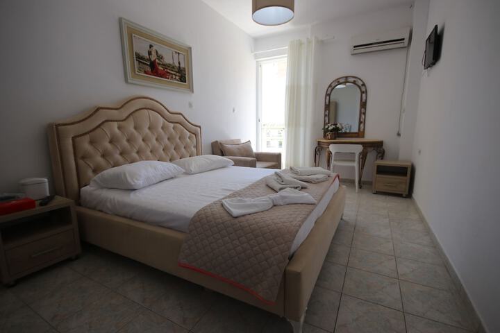 Room 20 of 72