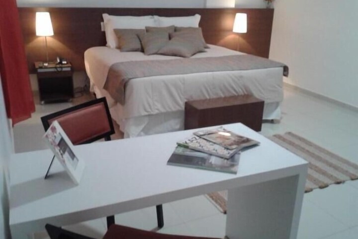 Room 10 of 40