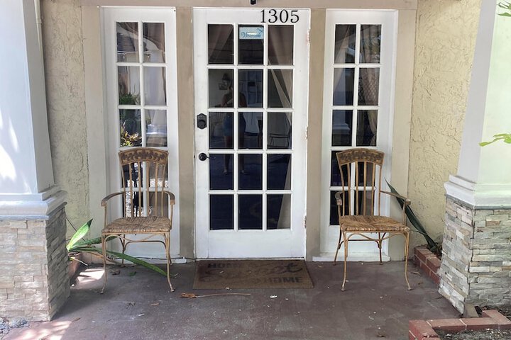 Room 27 of 84