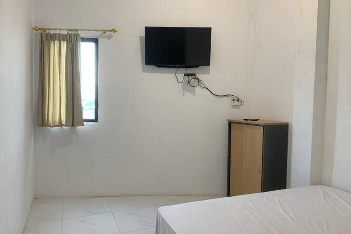 Room 10 of 23