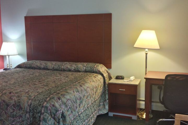 Room 6 of 31