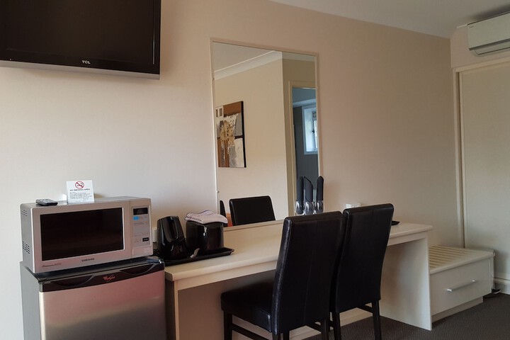 Room 34 of 47