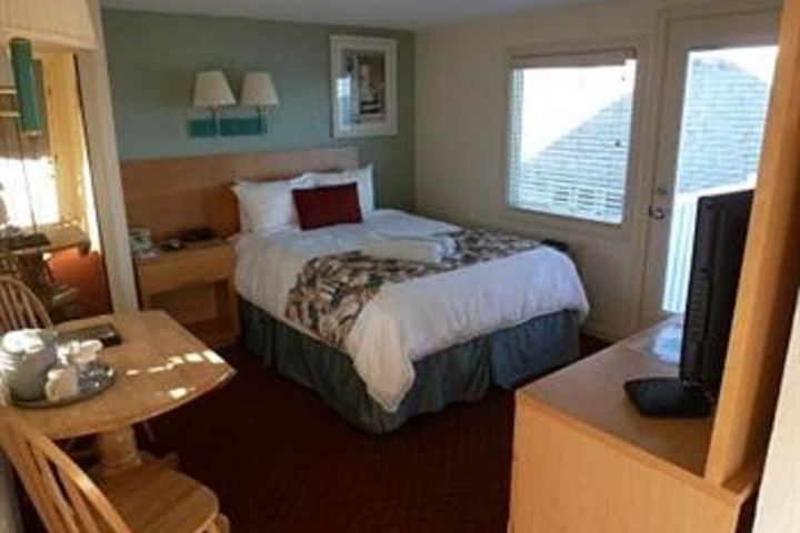 Room 10 of 87