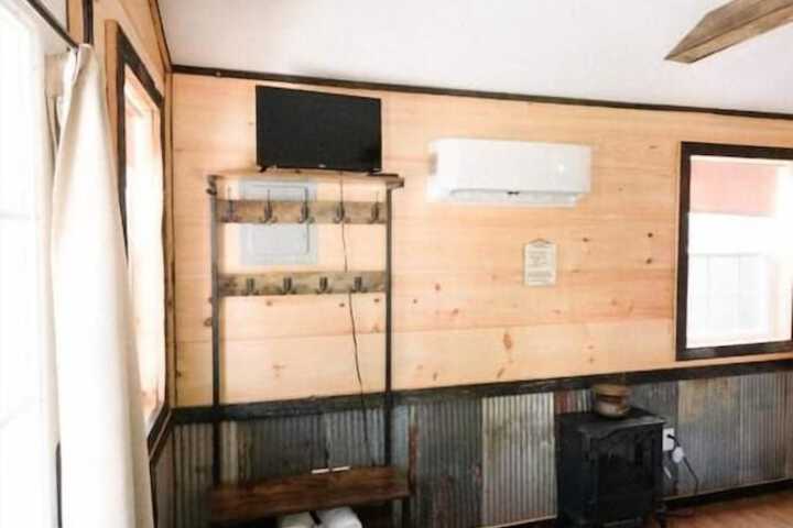 Room 3 of 52