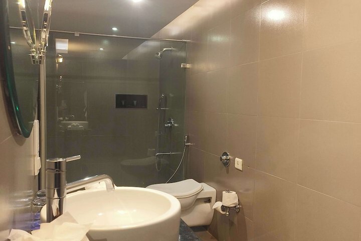 Room 56 of 99