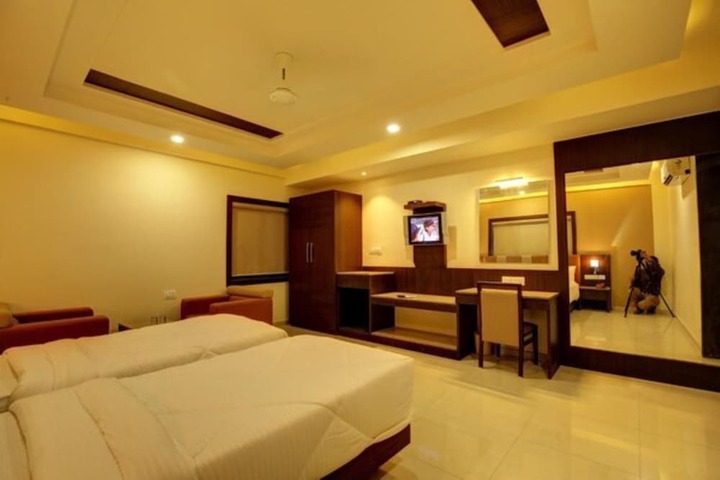 Room 3 of 10