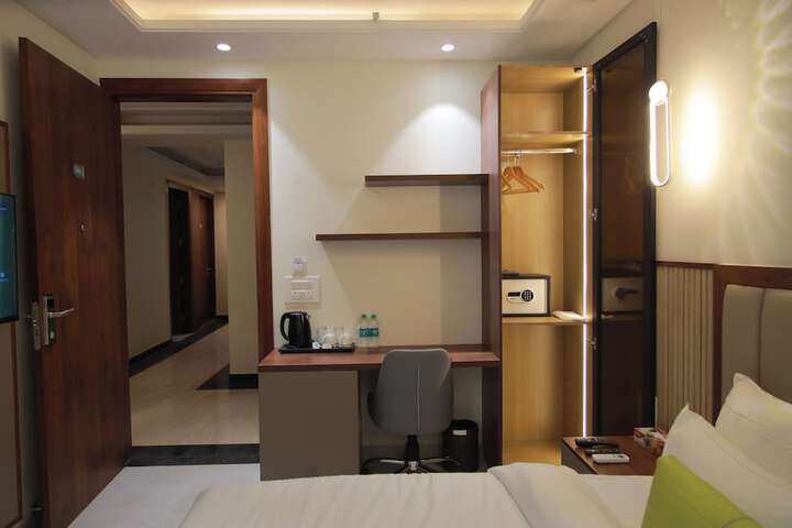 Room 26 of 36