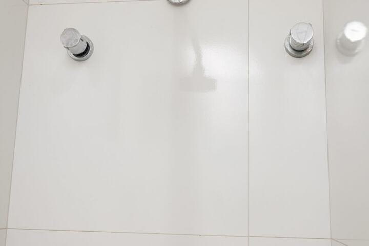 Room 25 of 42