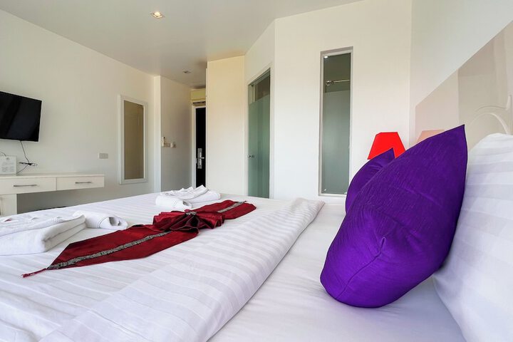 Room 11 of 78