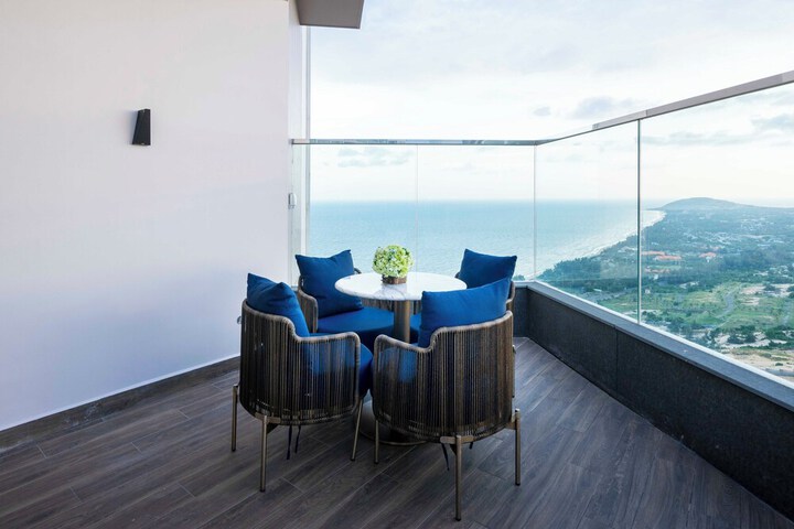Terrace/Patio 32 of 69