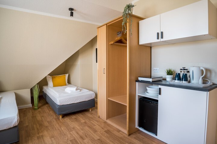 Room 32 of 56
