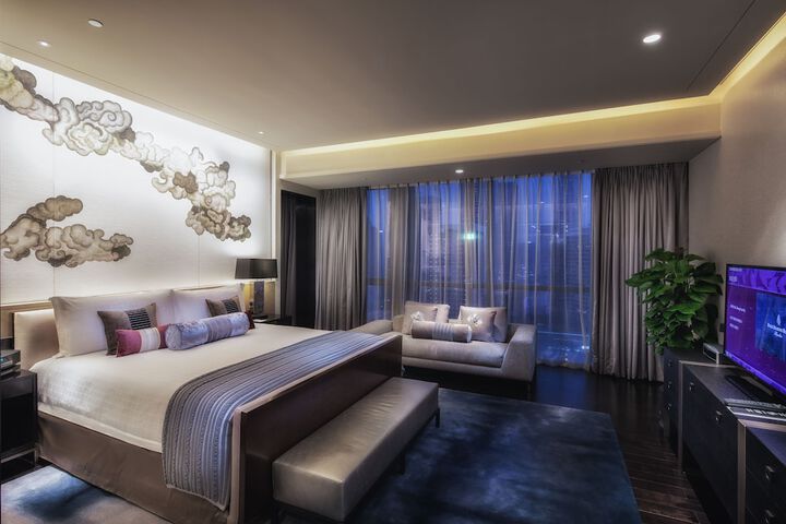 Room 3 of 101