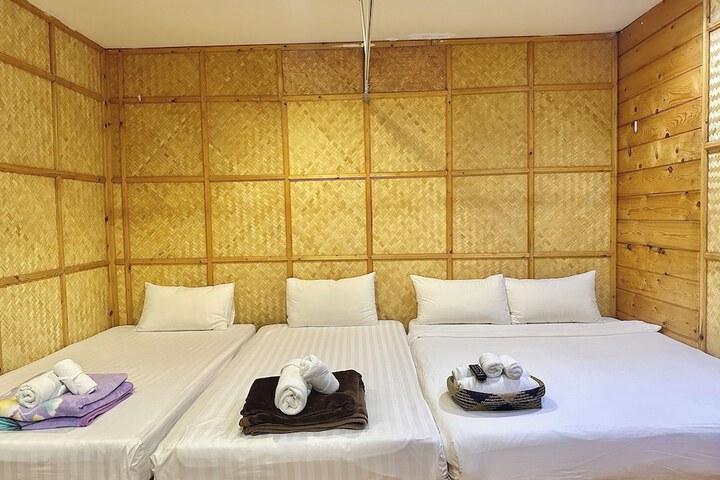 Room 6 of 44