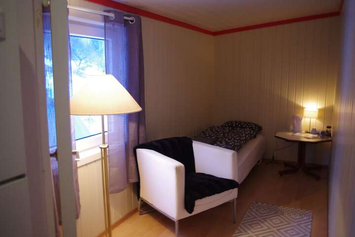 Room 8 of 32