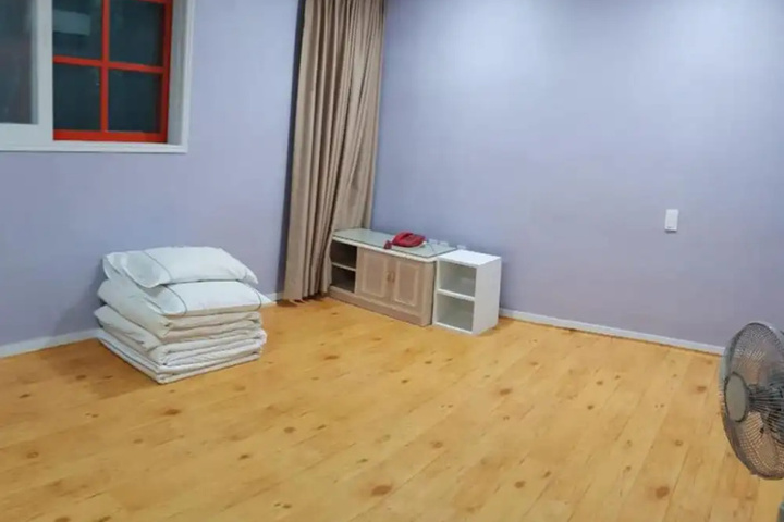 Room 3 of 15